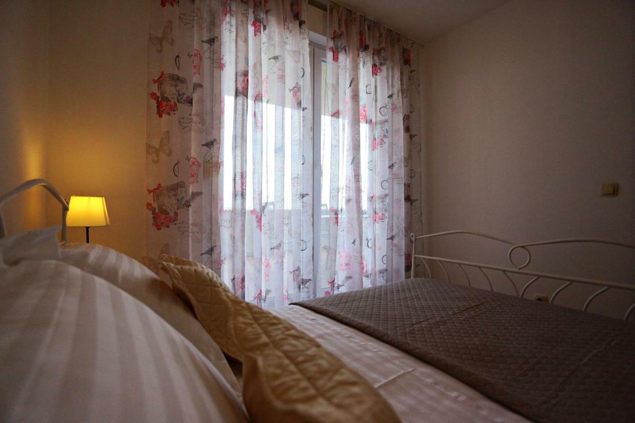 Apartman Lucita Сплит Екстериор снимка
