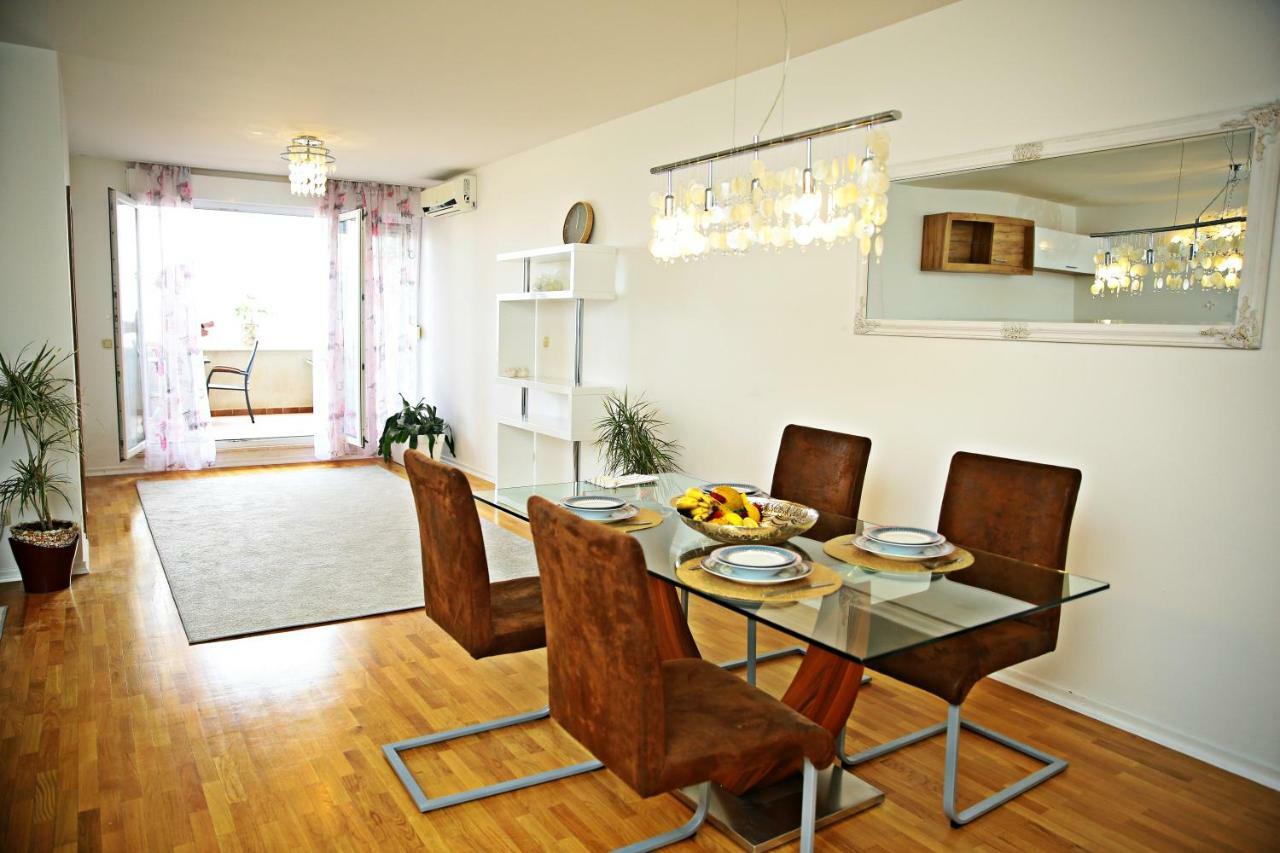 Apartman Lucita Сплит Екстериор снимка
