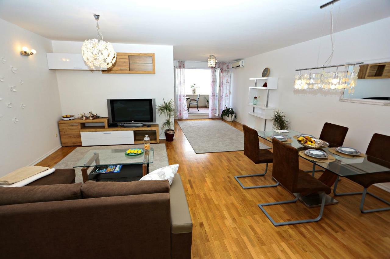 Apartman Lucita Сплит Екстериор снимка