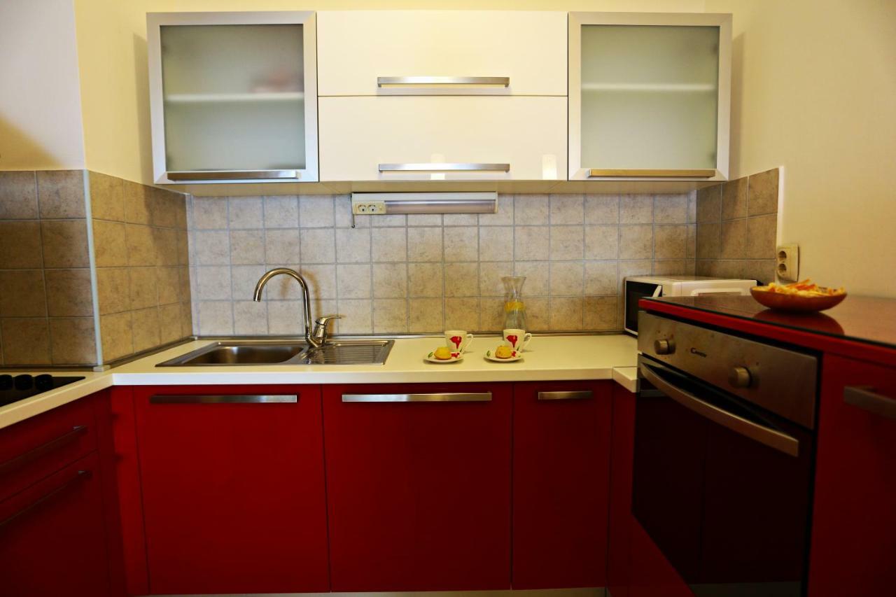 Apartman Lucita Сплит Екстериор снимка