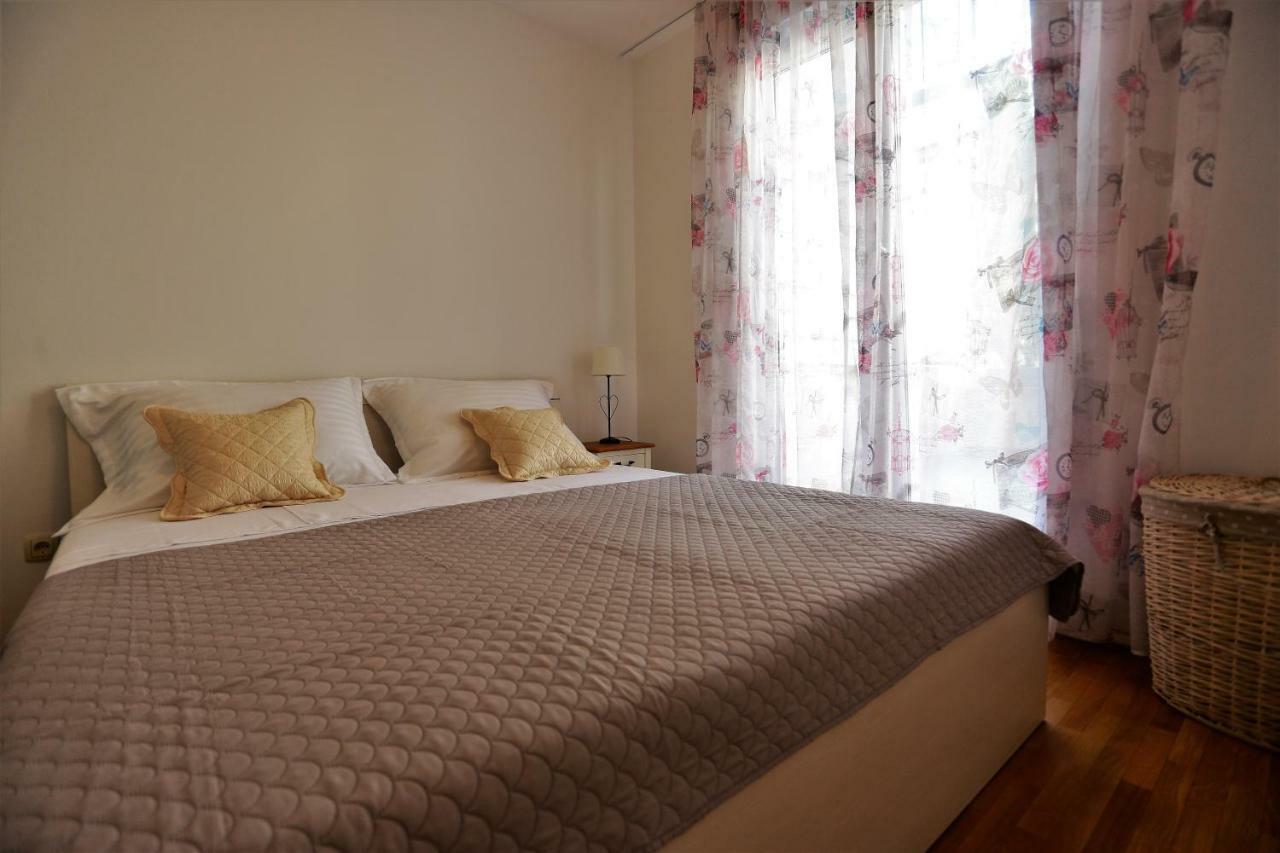 Apartman Lucita Сплит Екстериор снимка